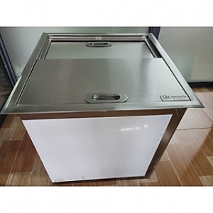 Dễ dàng bảo trì và vệ sinh thùng đá inox âm bàn tại Đà Nẵng