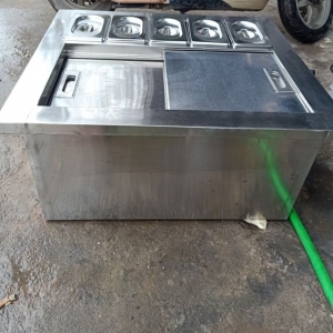 Thùng đá inox có khay topping tại Đà Nẵng – Thiết bị cần thiết cho các bữa tiệc ngoài trời