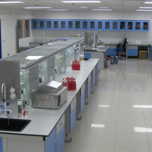 Tính năng kỹ thuật của nội thất phòng thí nghiệm tại Đà Nẵng