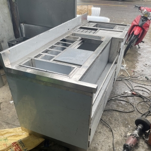 QUẦY BAR CÓ KHAY (THÍCH HỢP BÁN TRÀ SỮA, NƯỚC PHA CHẾ)