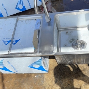 THÙNG ĐÁ INOX CÓ CHẬU RỬA BÊN CẠNH