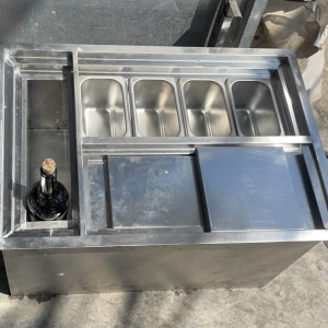 Thùng Đá Inox 4 Khay